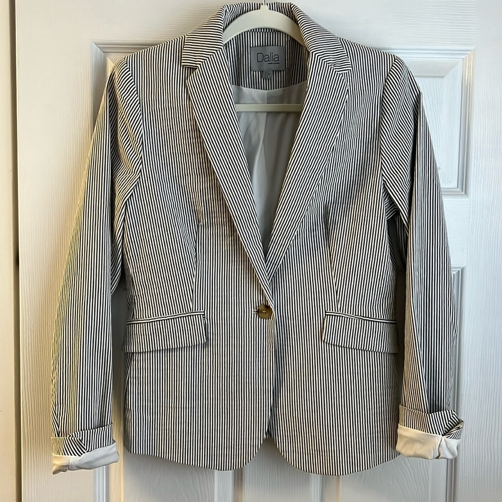 NWOT Dalia Blazer, Seersucker Gray and White Pinstripe